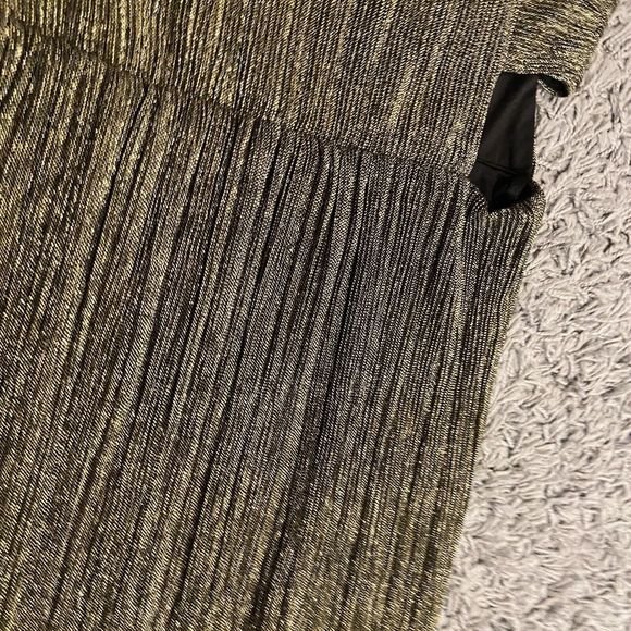 BCBGMAXAZRIA NEW Gold Shimmer Metallic Evening Gown Size XL - Picture 10 of 15